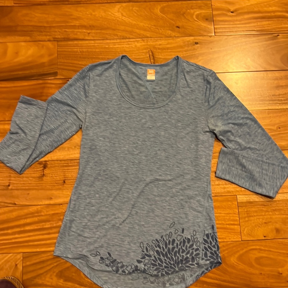 Lucy long sleeve sports tee, light weight